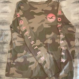 Hollister long sleeve camo shirt size medium